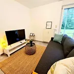 1 Bedroom Flat With Balcony&Garden